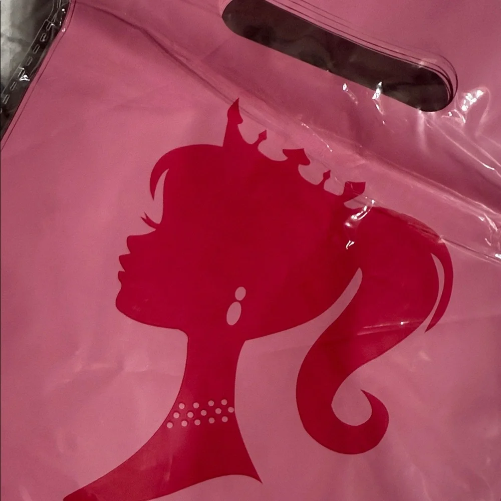 Pink Barbie-Themed Party Favor Set